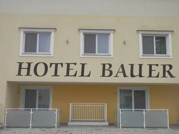 Hotel Bauer Rauchenwarth - photo 20