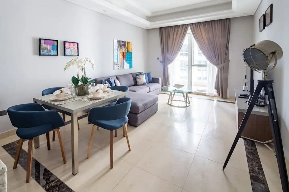 Spacious & Adorable 1BR in Downtown Dubai - photo 10