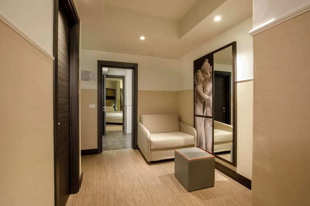 Cosmopolita Rome Colosseum, Tapestry Collection by Hilton - photo 24