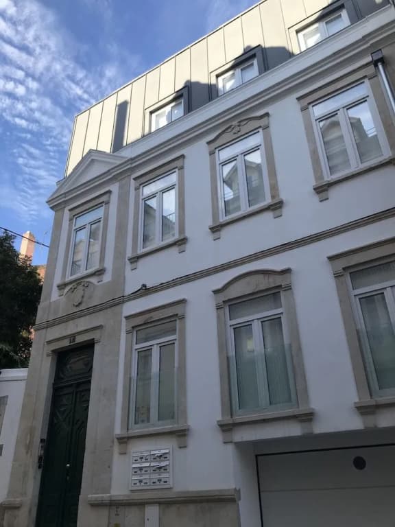 Lisbon10 - main photo