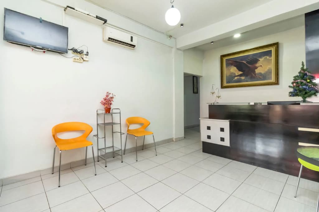 Reddoorz near Gajah Mada Plaza 2 - photo 15