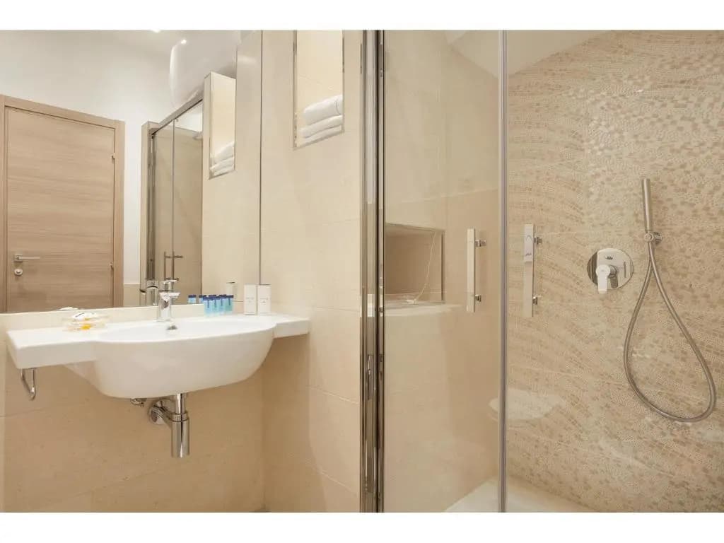 Jackie's Apartments - photo 7