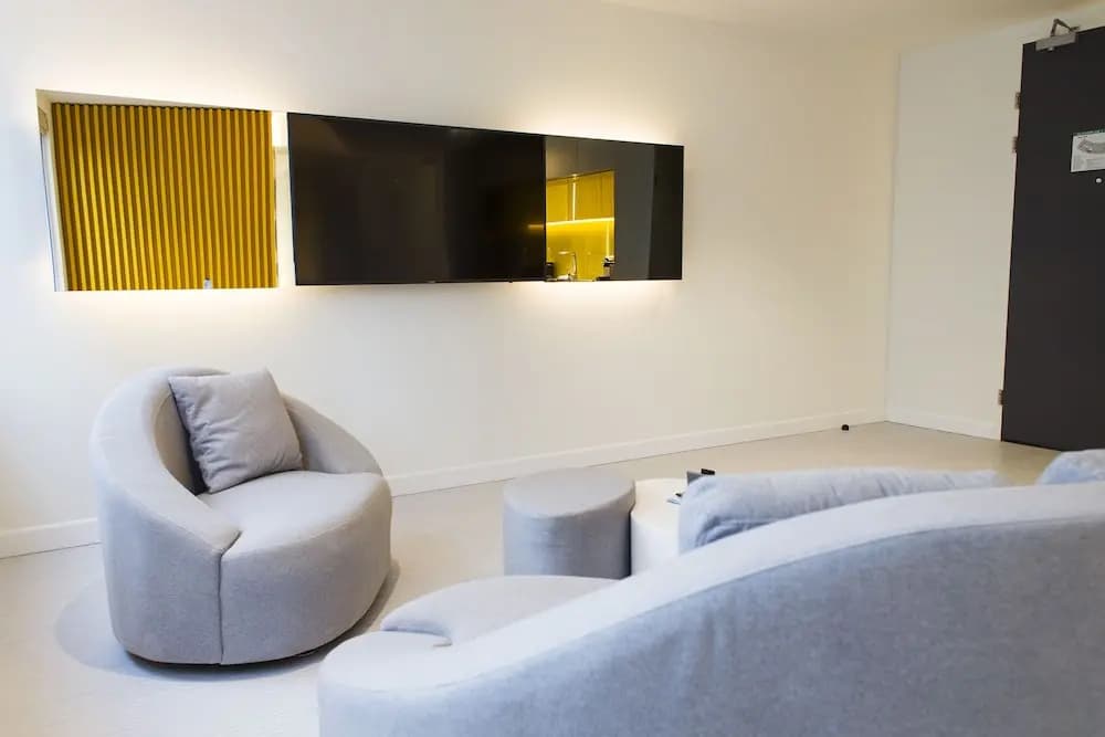 B-aparthotel City West - photo 2