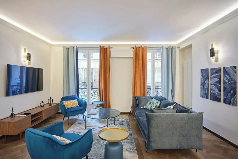 Sublime Apartment in the Heart of the Marais - photo 1