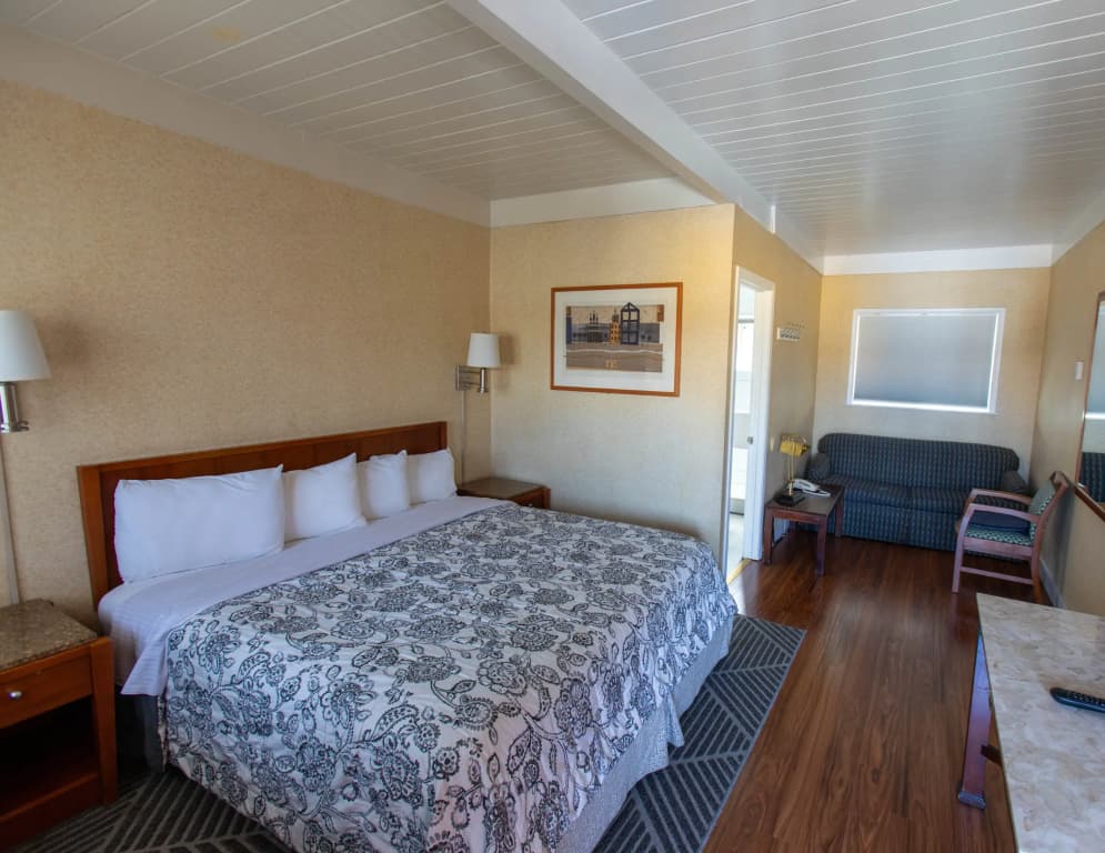 Pacific Heights Inn - photo 46