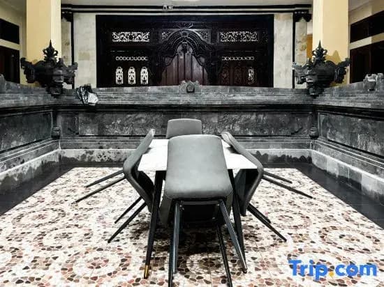 Urbanview Noja Guest House near Living World Denpasar - photo 6