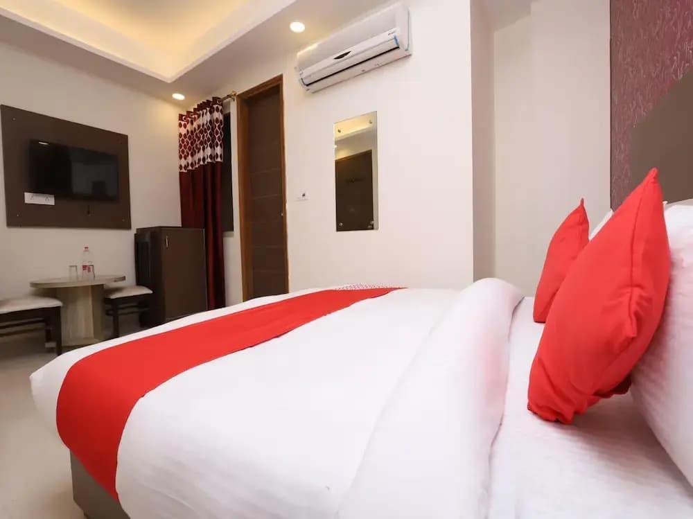 Hotel SRV Palace - photo 2
