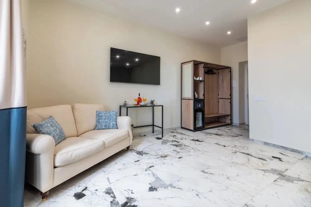 69 Suite Boutique - photo 39