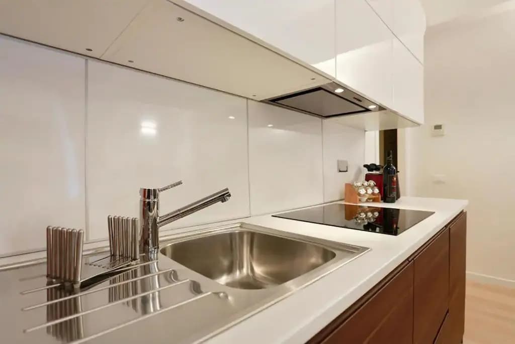 Opera 19 Luxury Apartment - photo 13