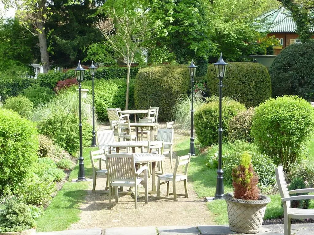 Hendon Hall - photo 4