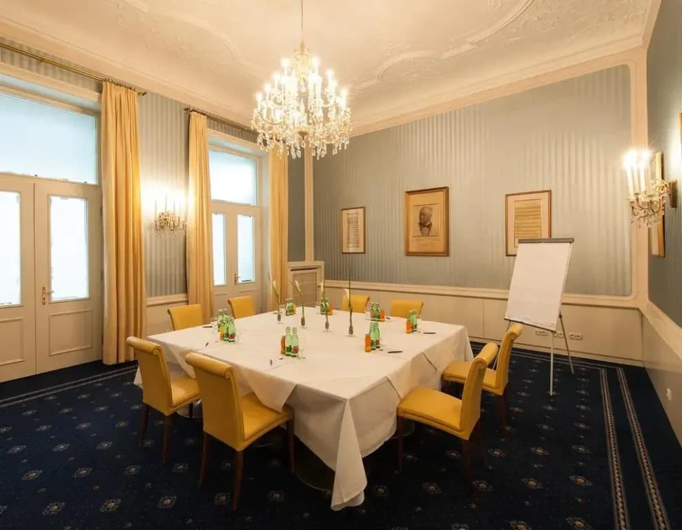 Ambassador Hotel - photo 19