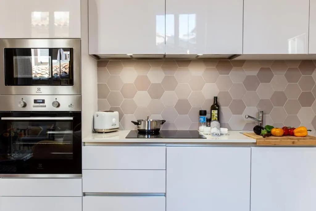 St Vincent - 3 BEDROOMS, MAGNIFICENT,VASTE, SUNNY, A/C, WIFI - photo 6