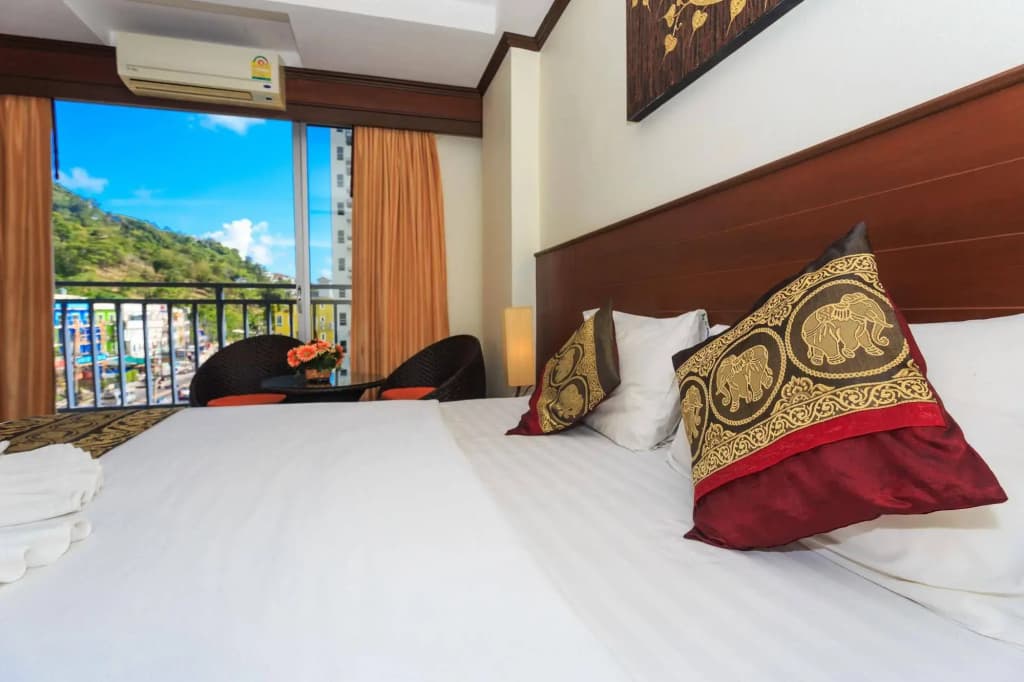 Sharaya Patong Hotel - photo 5