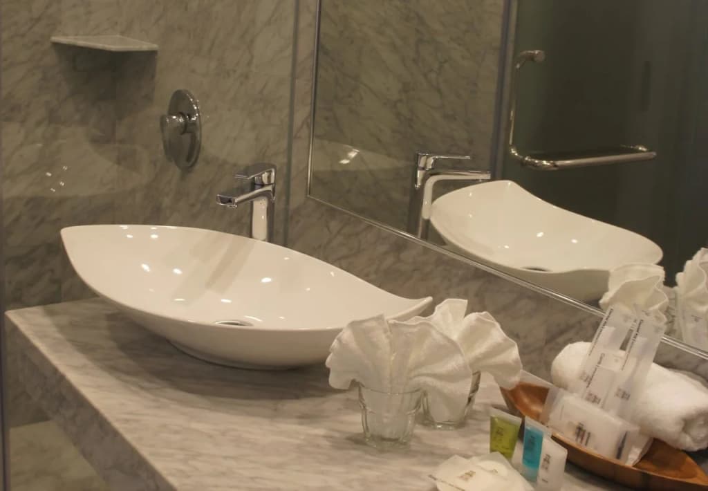 Heeren Straits Hotel - photo 11