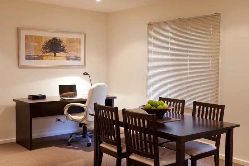 Quality Suites Beaumont Kew - photo 4