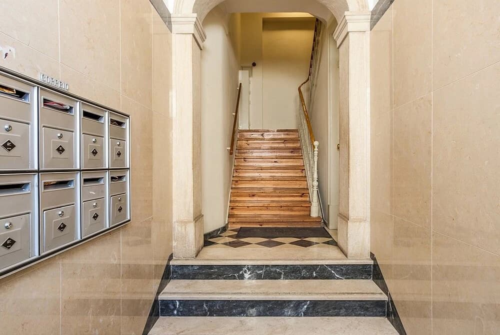 ALTIDO Fantastic 3BR Apt w/ City Views & Workspace in Principe Real - photo 12