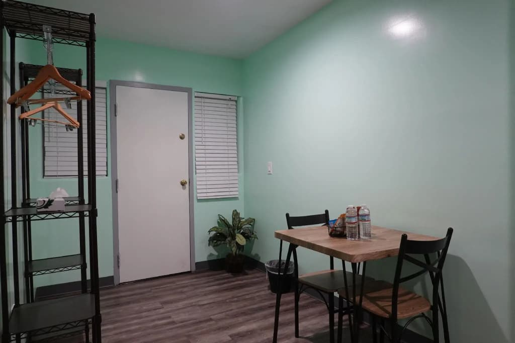 24 Hours Motel - photo 8