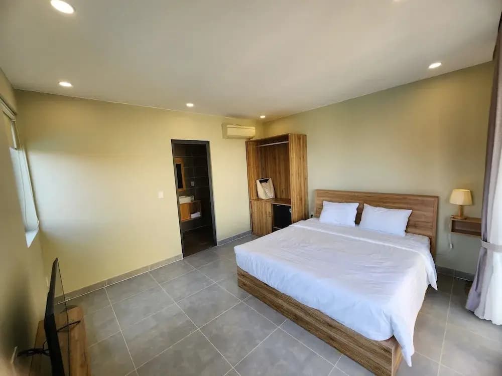 Sunny Shore Resort - photo 33