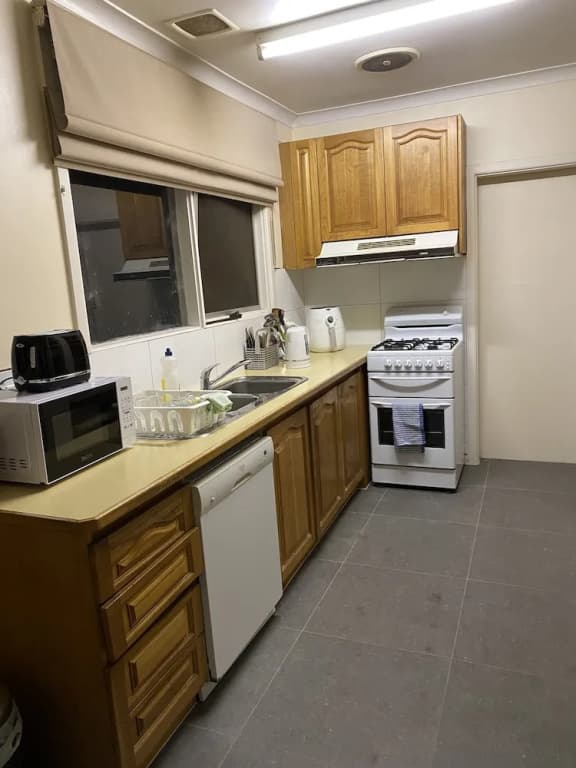 Doncaster Westfield Airbnb Shared House - photo 8