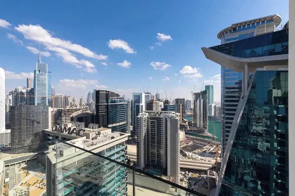 SIMPLY COMFORT Missoni Top Floor with Sea, Canal and Burj Khalifa Views - photo 41