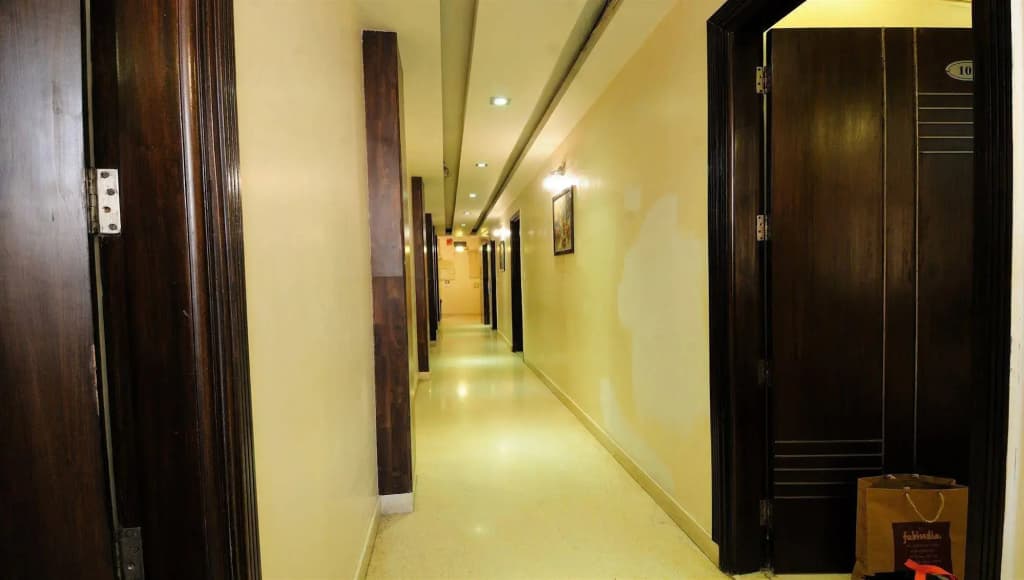 Hotel Aman International at New Delhi Station - photo 15
