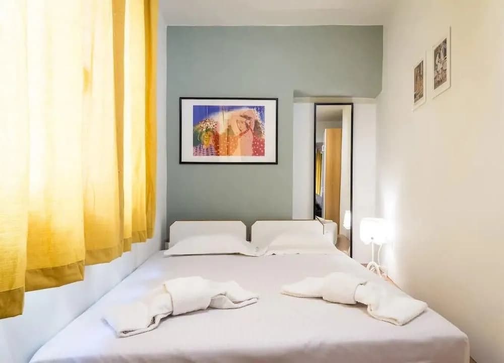 Downtown urban flat for 4 people in Plaka - photo 3