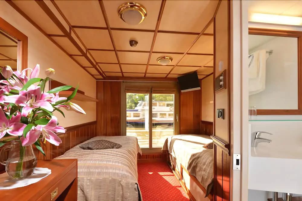 Florentina Boat Hotel - photo 2