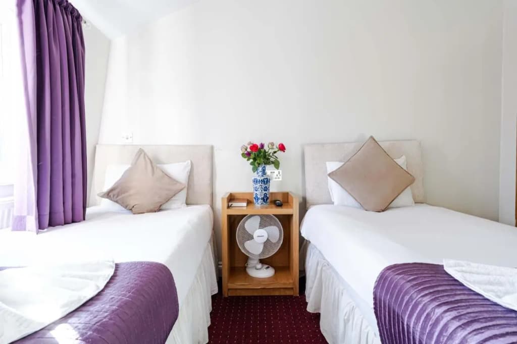 Lancaster Court Hotel - photo 31