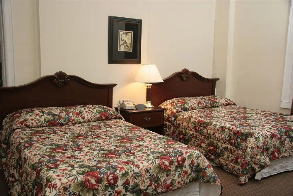 Imperial Court - photo 21