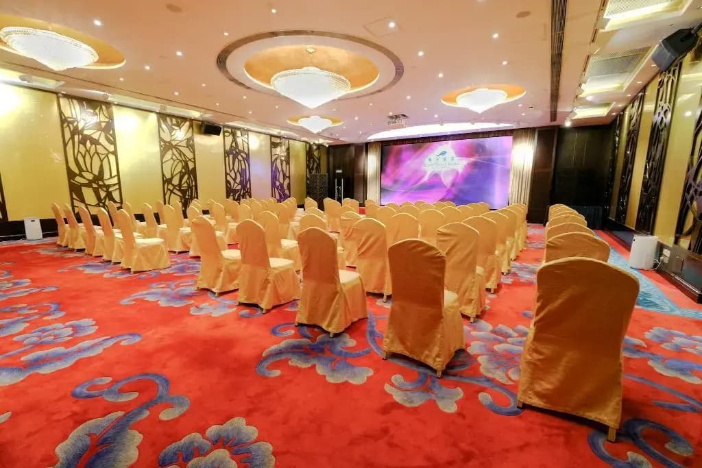 South Pacific Hotel - photo 16