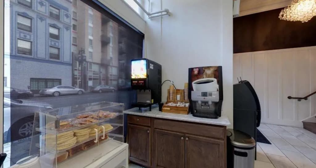 Warfield Hotel - photo 29