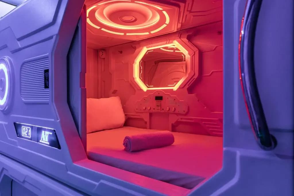 Art Seven Hostel Capsules - photo 2