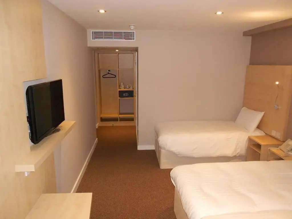 Ruskin Hotel - photo 16