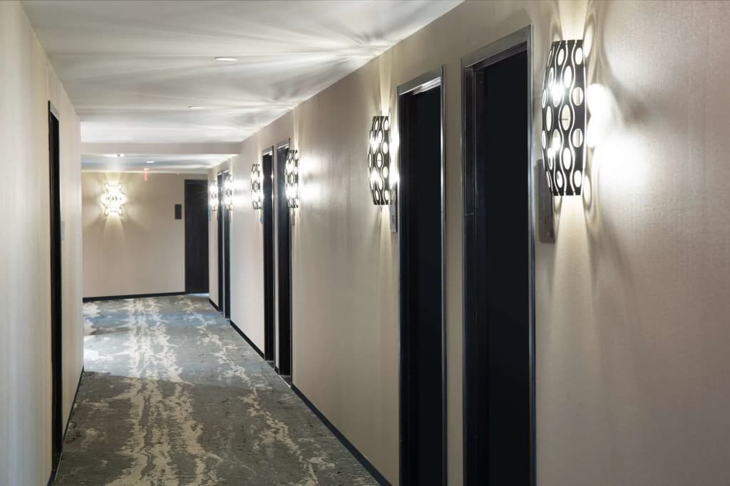 The Delaney Hotel - photo 18