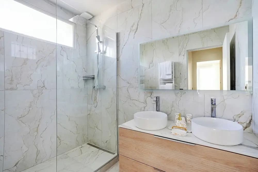 Luxurious Apartment - 2br- 6P Eiffel Tower View - photo 8