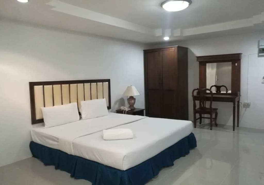 JS Tower Service Apartment - photo 2