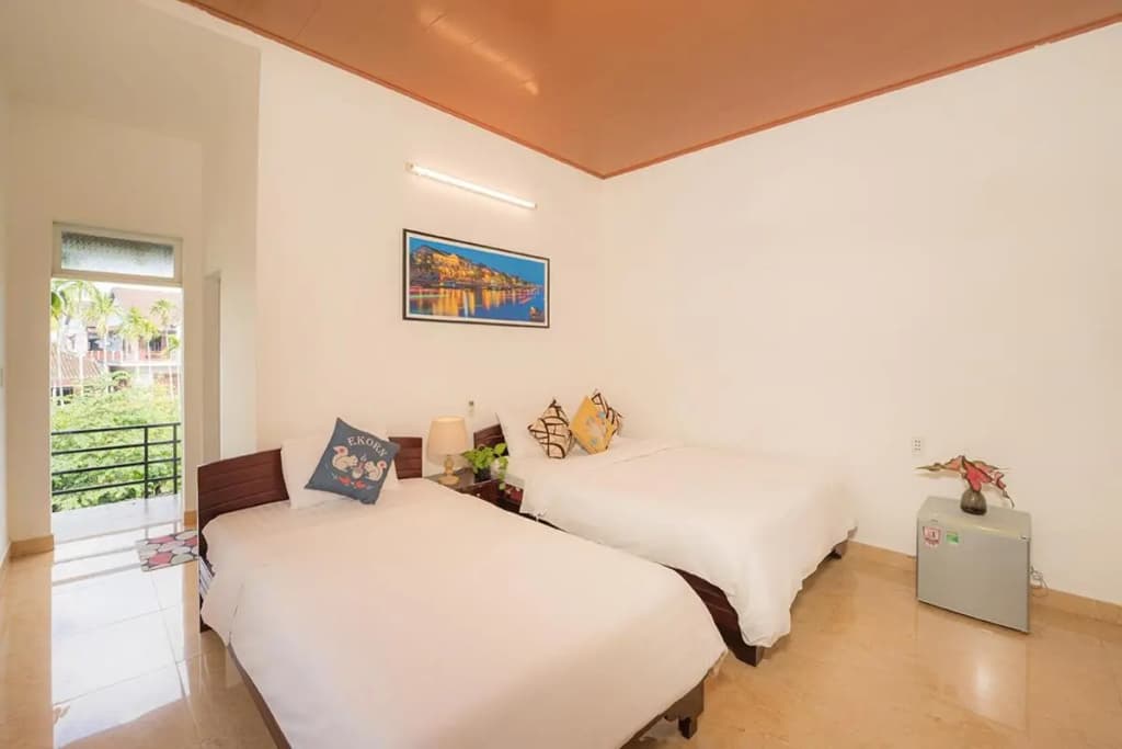 Strawberry Garden Homestay - photo 17
