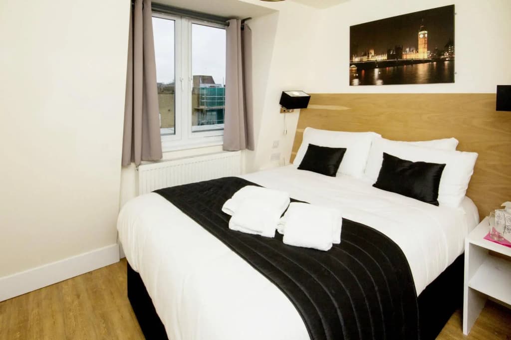 Finsbury Serviced Apartments - photo 2