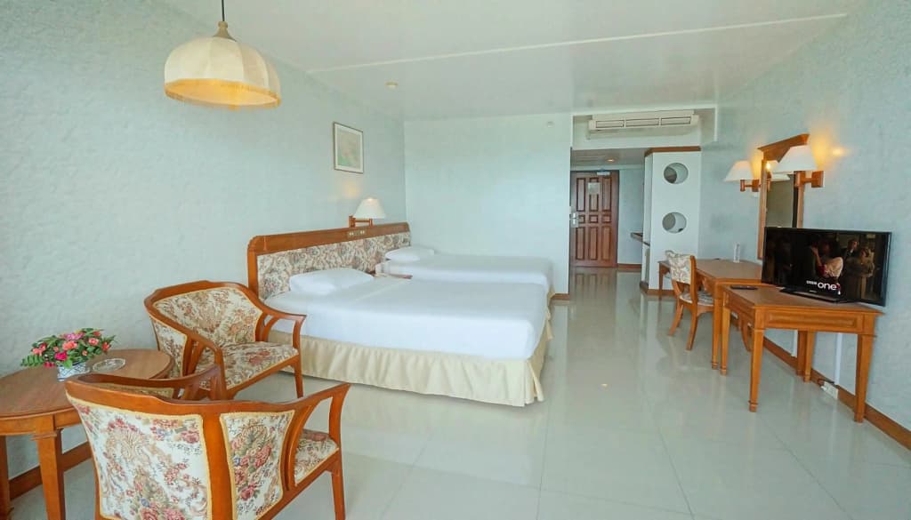 Pattaya Park Beach Resort - photo 36