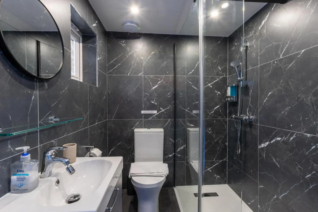Kato London Haus - photo 9