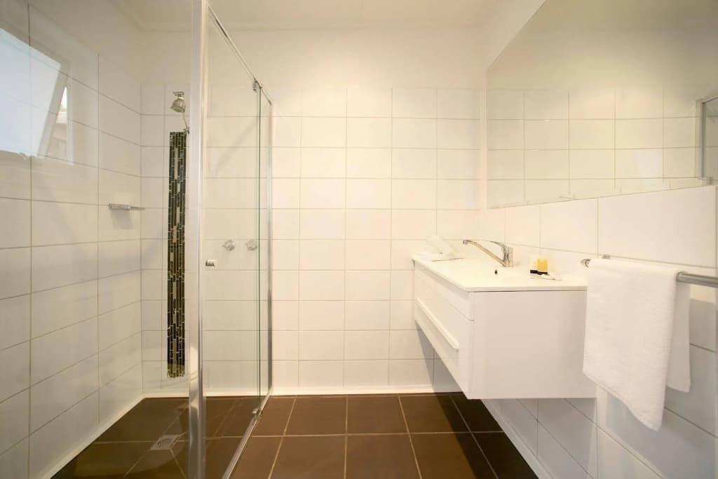 Admiral Motor Inn - photo 8