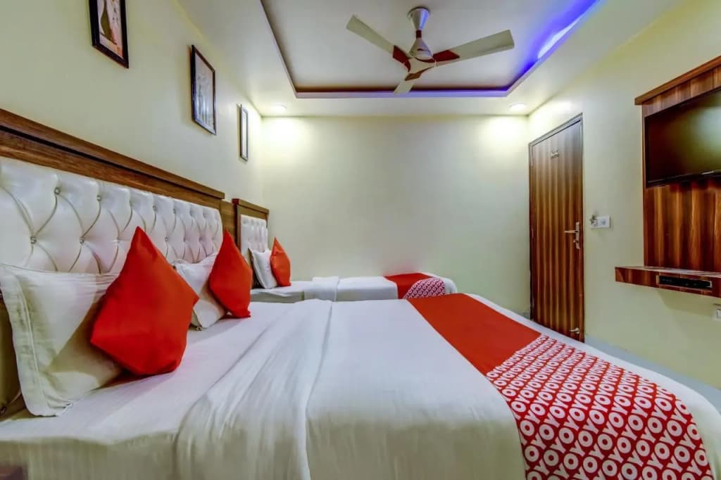 Hotel Sarthak Palace - photo 21
