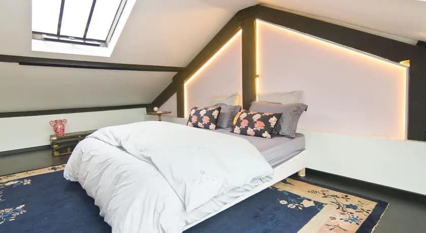 Studios Paris Bed  Breakfast  Le Jardin de Montmartre - photo 1