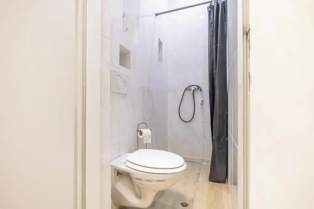 Large 5BR Central Flat Near Augarten - photo 7