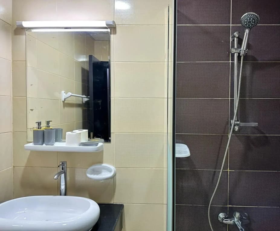 Alzarooni 608 Flat - photo 9
