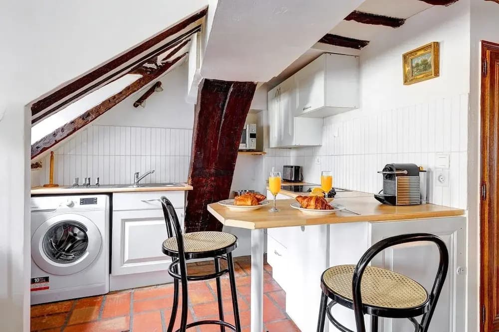 Cozy 2BR in the Heart of Île Saint-Louis - photo 12