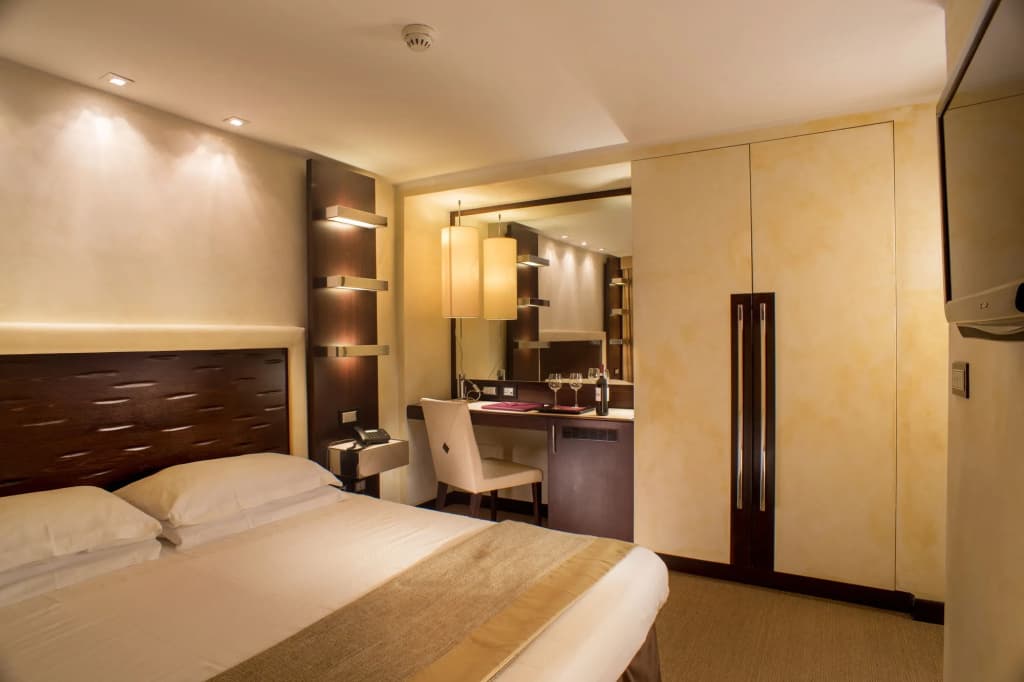 Les Fleurs Luxury House - photo 2