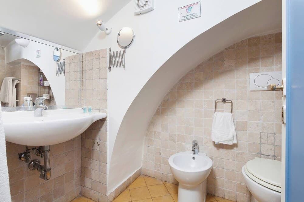 Mir Small Loft on Giulia Street - photo 14