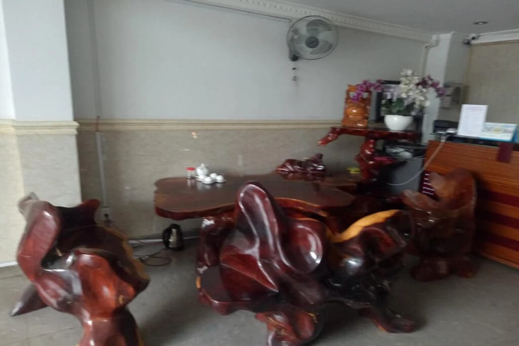 Duc Long Hotel - photo 10