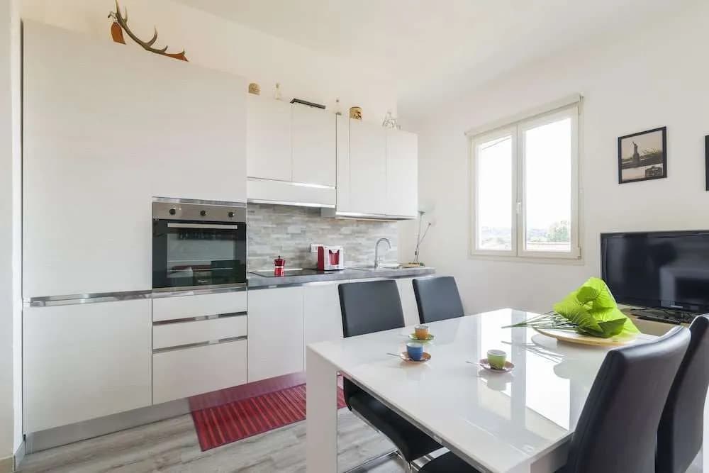 Visarno Arena Apartment - photo 13